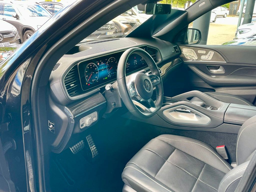 Mercedes-Benz GLS 580 2023 г. Чёрный, пробег 47160 км