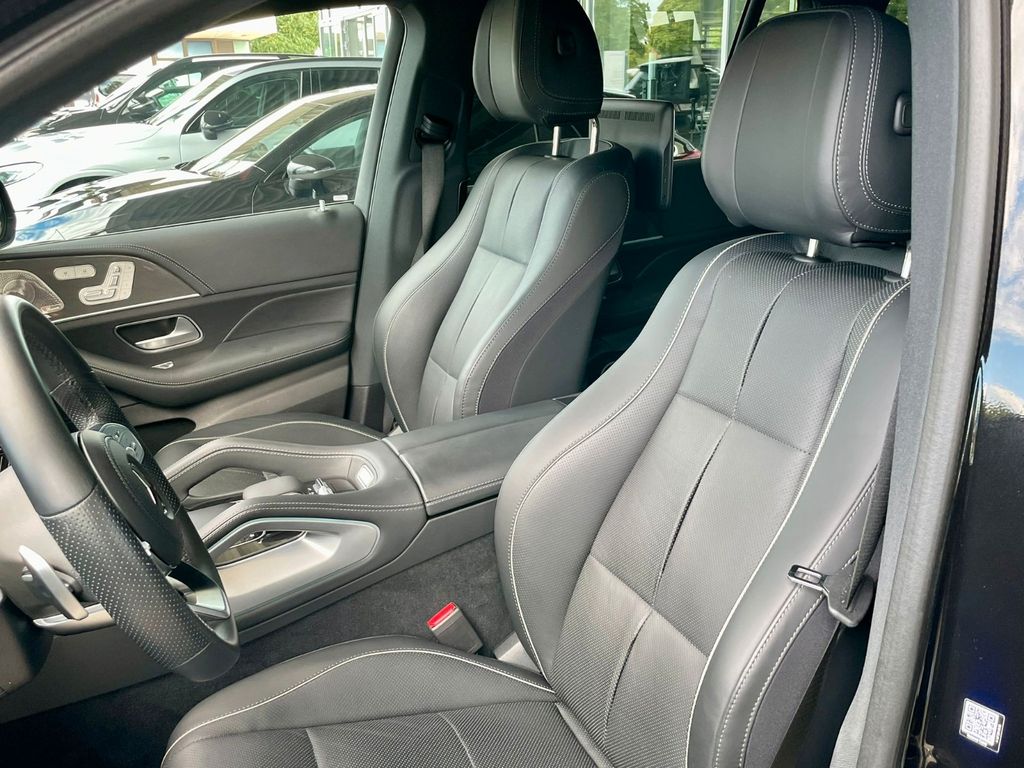 Mercedes-Benz GLS 580 2023 г. Чёрный, пробег 47160 км