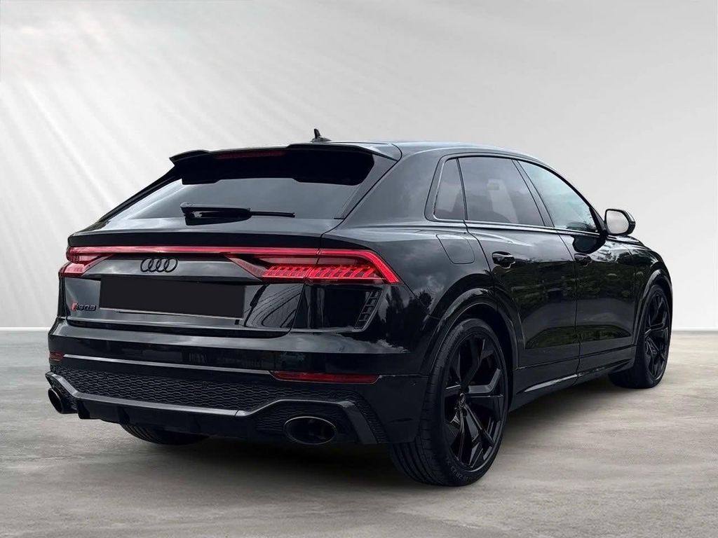 Audi RSQ8 2024 г. Чёрный, пробег 42000 км