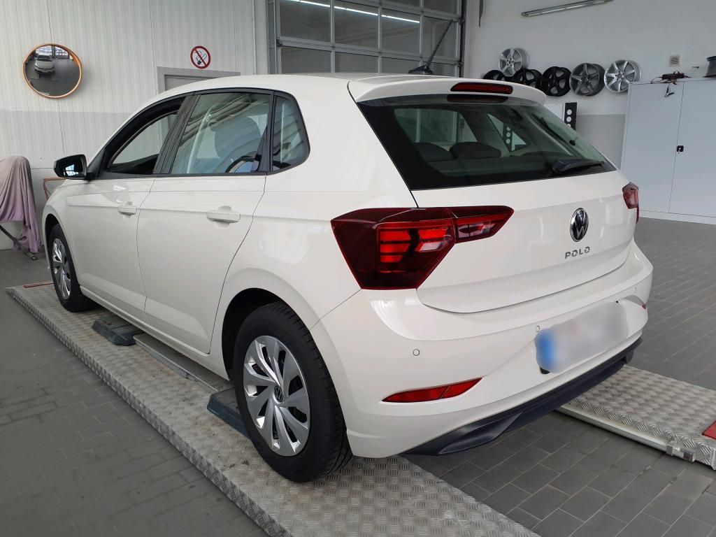 Volkswagen Polo 2023 г. Серый, пробег 22778 км