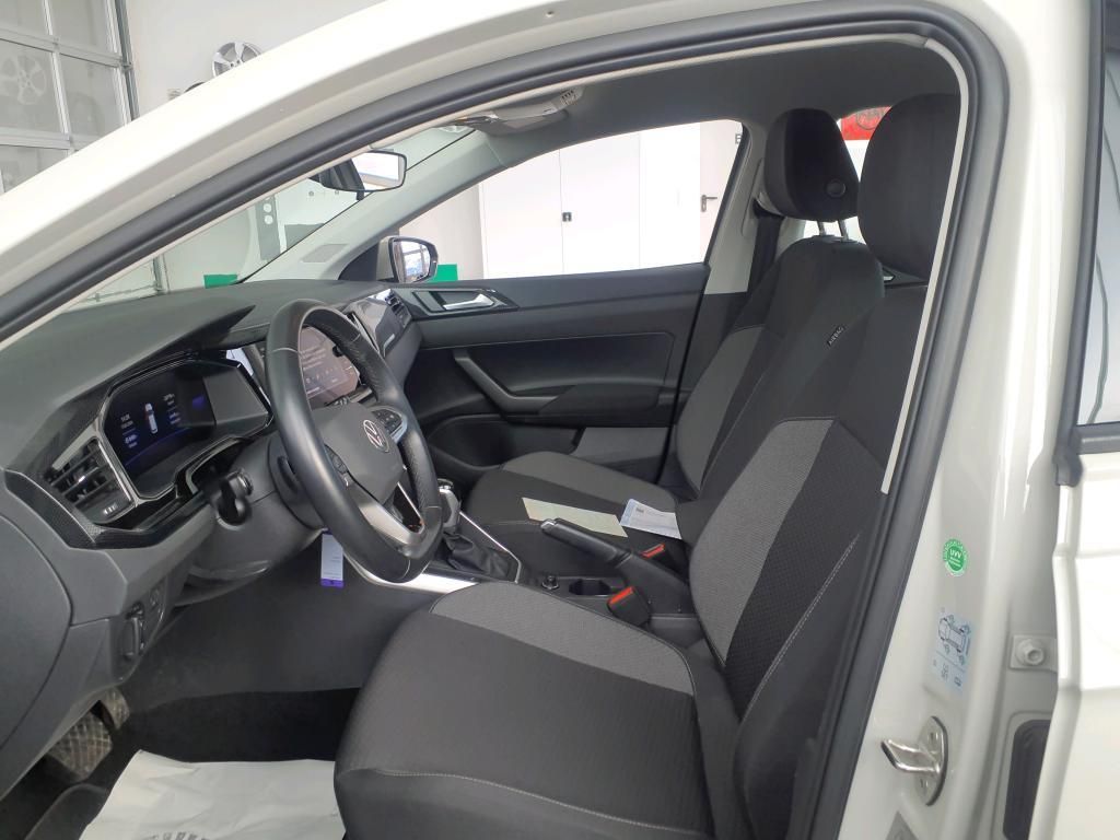 Volkswagen Polo 2023 г. Серый, пробег 22778 км