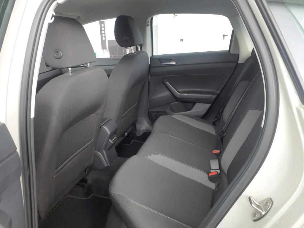 Volkswagen Polo 2023 г. Серый, пробег 22778 км
