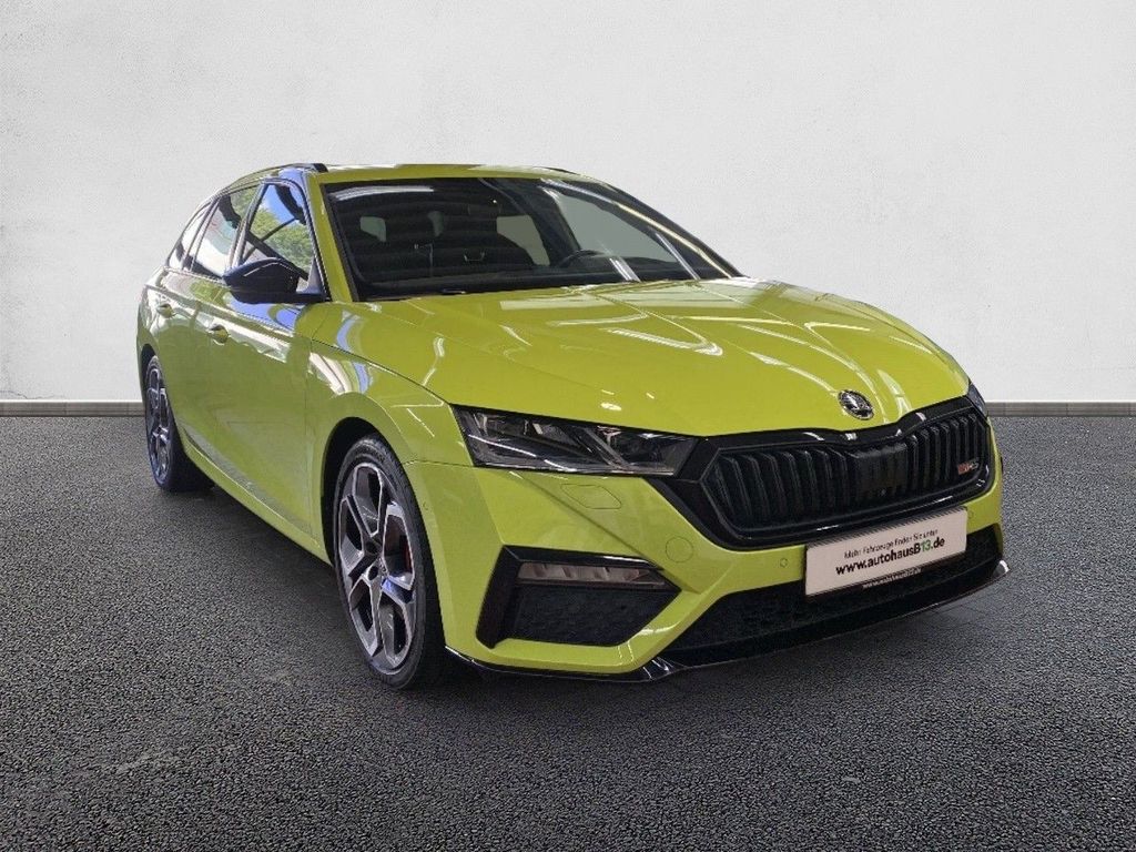 Skoda Octavia 2023 г. Зелёный, пробег 29700 км