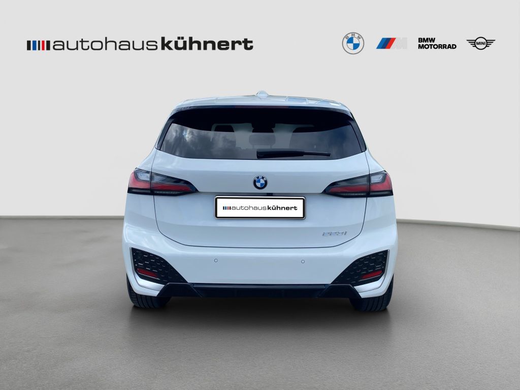BMW 223 ACTIVE TOURER 2023 г. Белый, пробег 23384 км