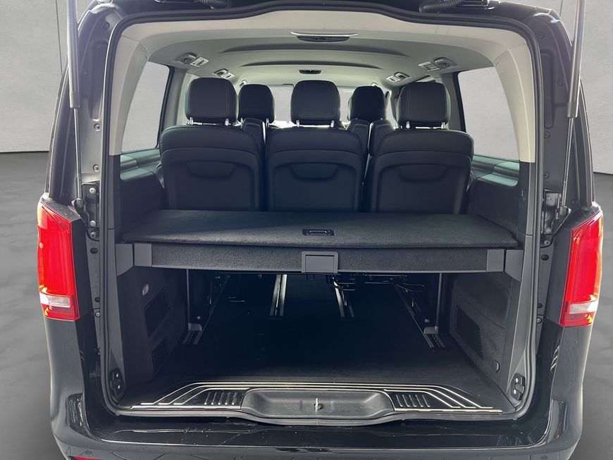 Mercedes-Benz V 220 2023 г. Чёрный, пробег 48234 км