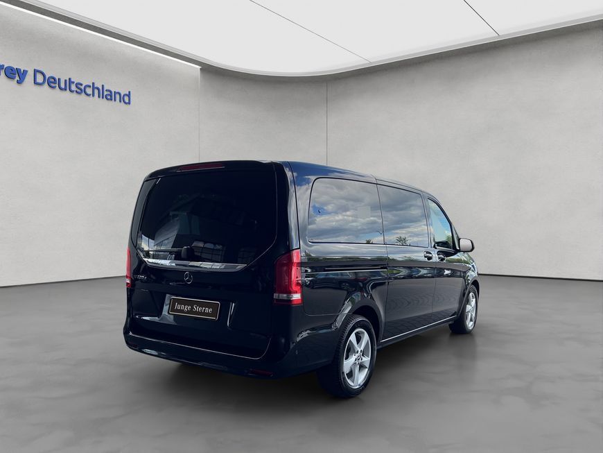 Mercedes-Benz V 220 2023 г. Чёрный, пробег 48234 км