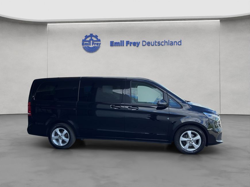 Mercedes-Benz V 220 2023 г. Чёрный, пробег 48234 км