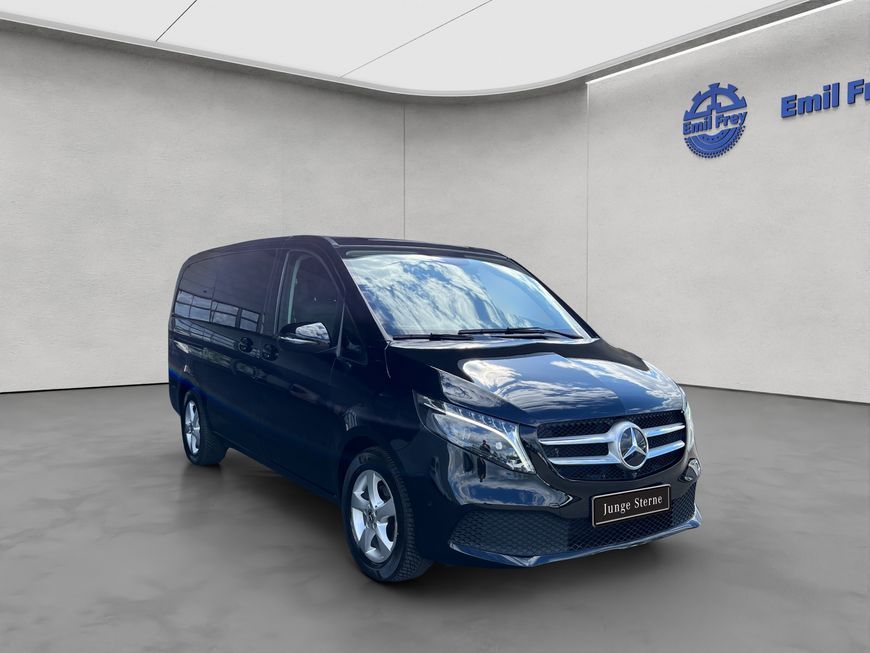 Mercedes-Benz V 220 2023 г. Чёрный, пробег 48234 км
