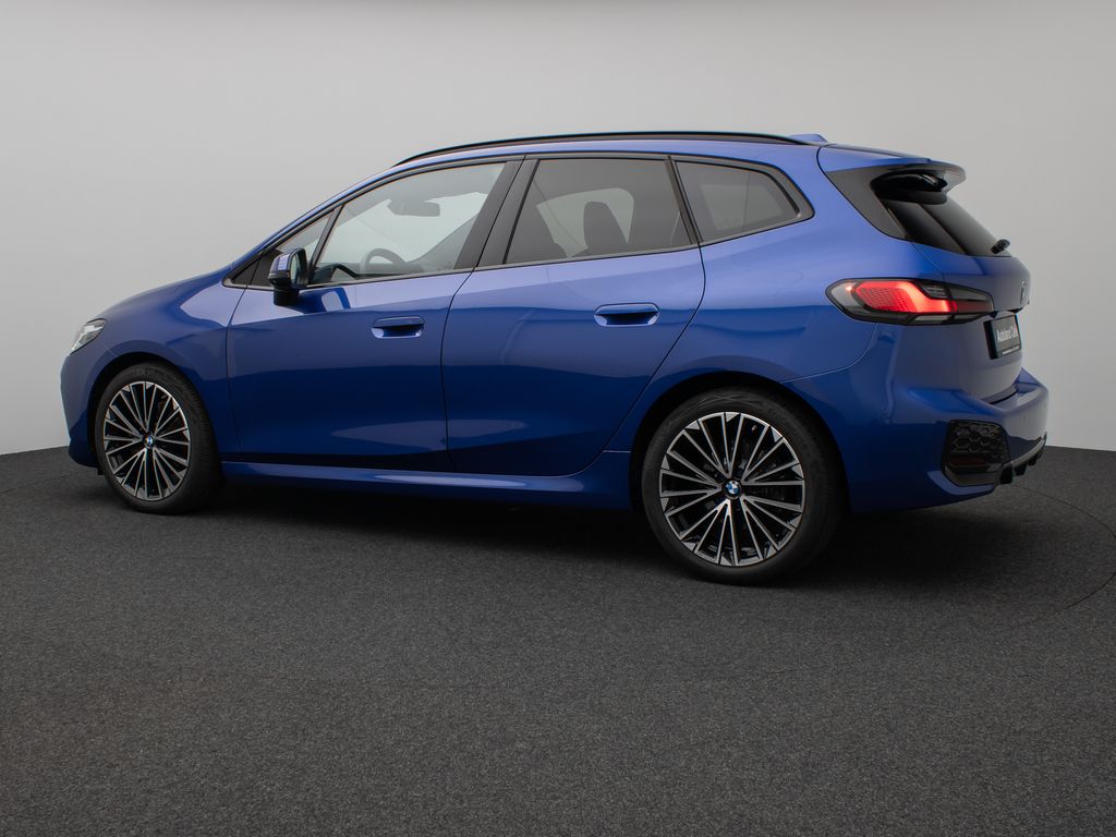 BMW 220 ACTIVE TOURER 2023 г. Синий, пробег 44644 км