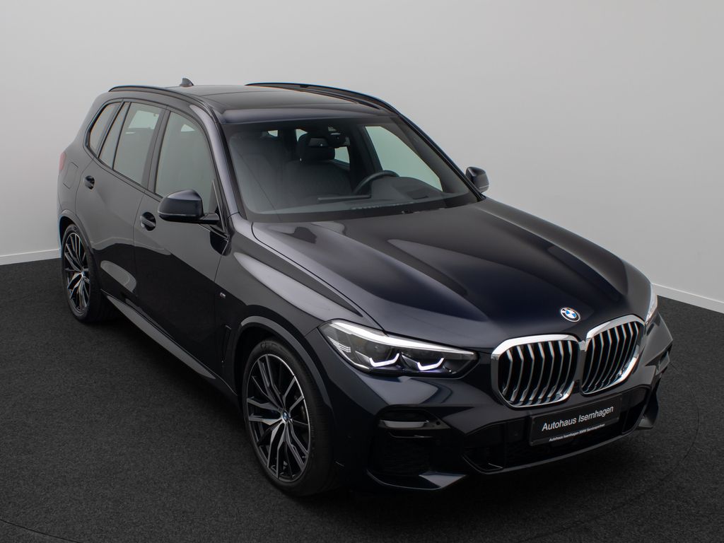 BMW X5 2023 г. Чёрный, пробег 25923 км