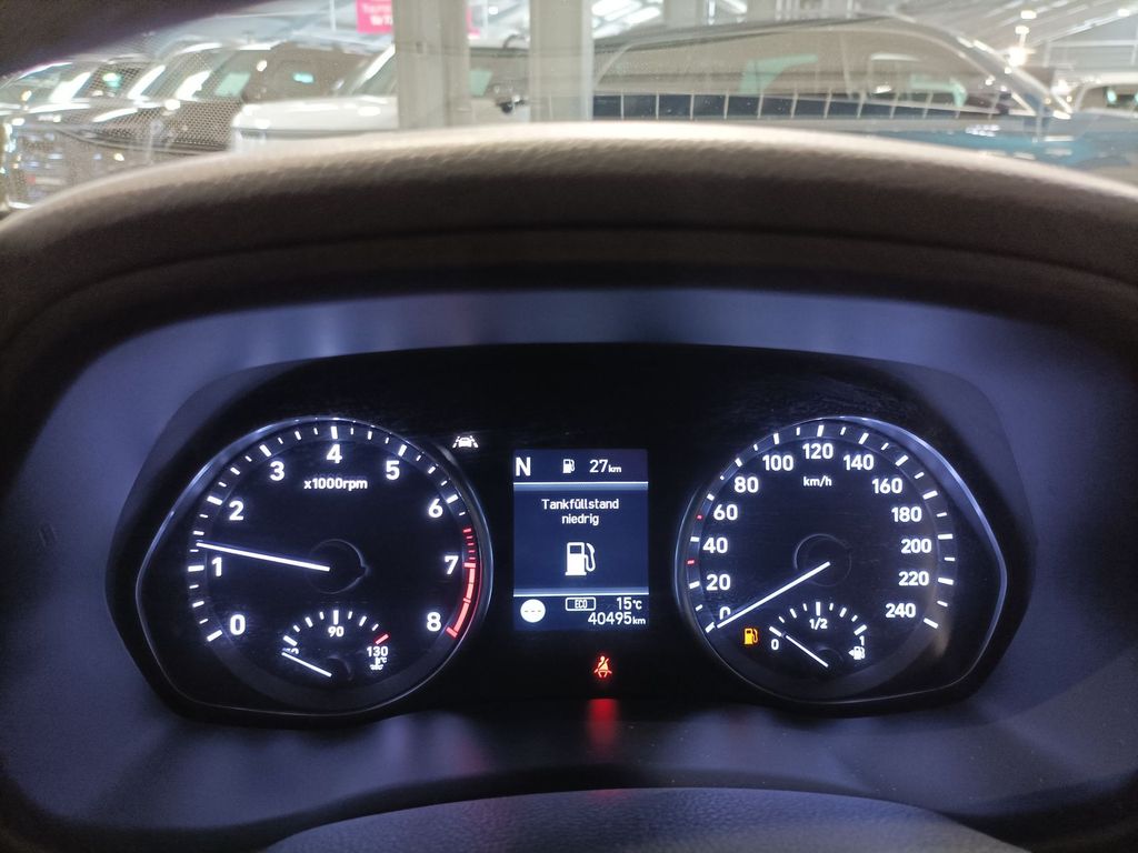 Hyundai i30 2023 г. Чёрный, пробег 40318 км