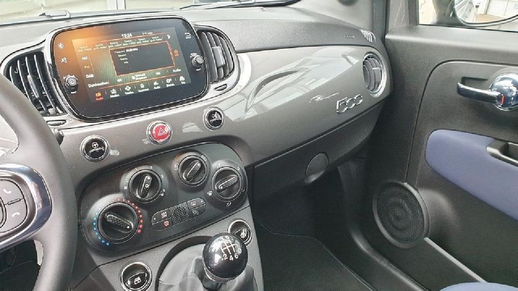 Fiat 500 2022 г. Серый, пробег 28651 км