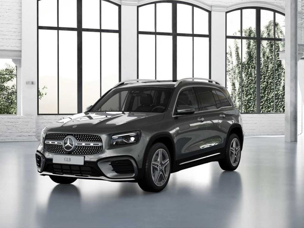 Mercedes-Benz GLB 200 2026 г. Серый, пробег 9768 км