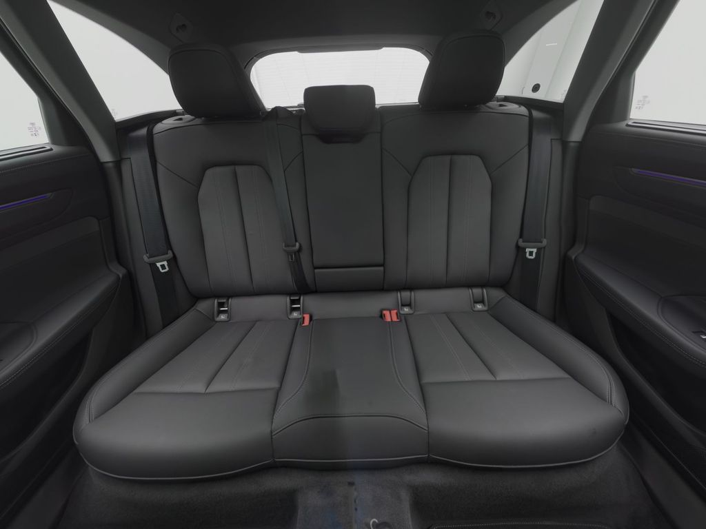 Audi A6 2025 г. Белый, пробег 14800 км