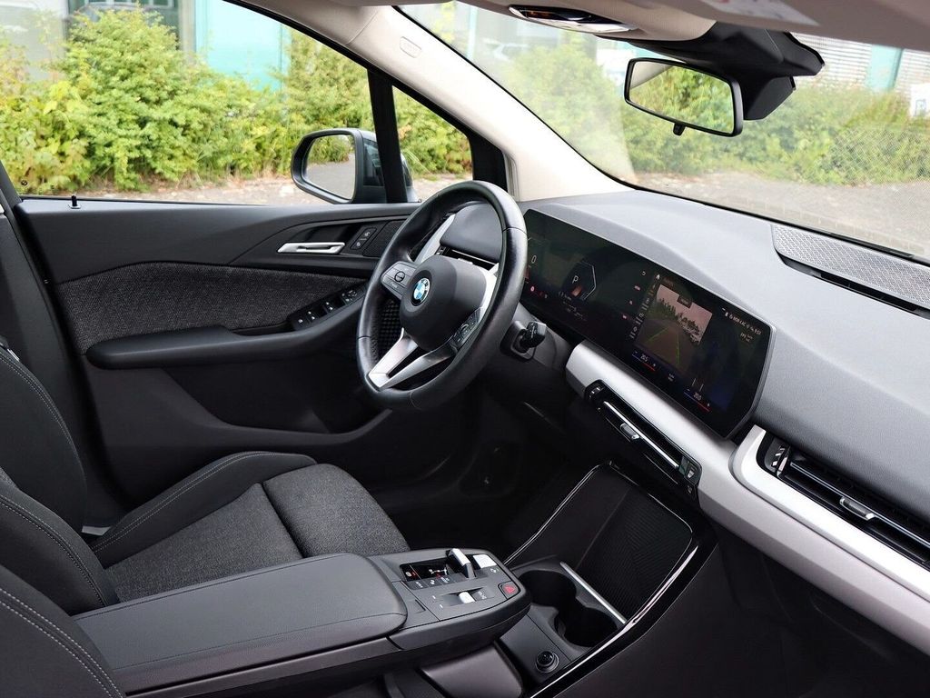 BMW 218 ACTIVE TOURER 2022 г. Чёрный, пробег 21995 км
