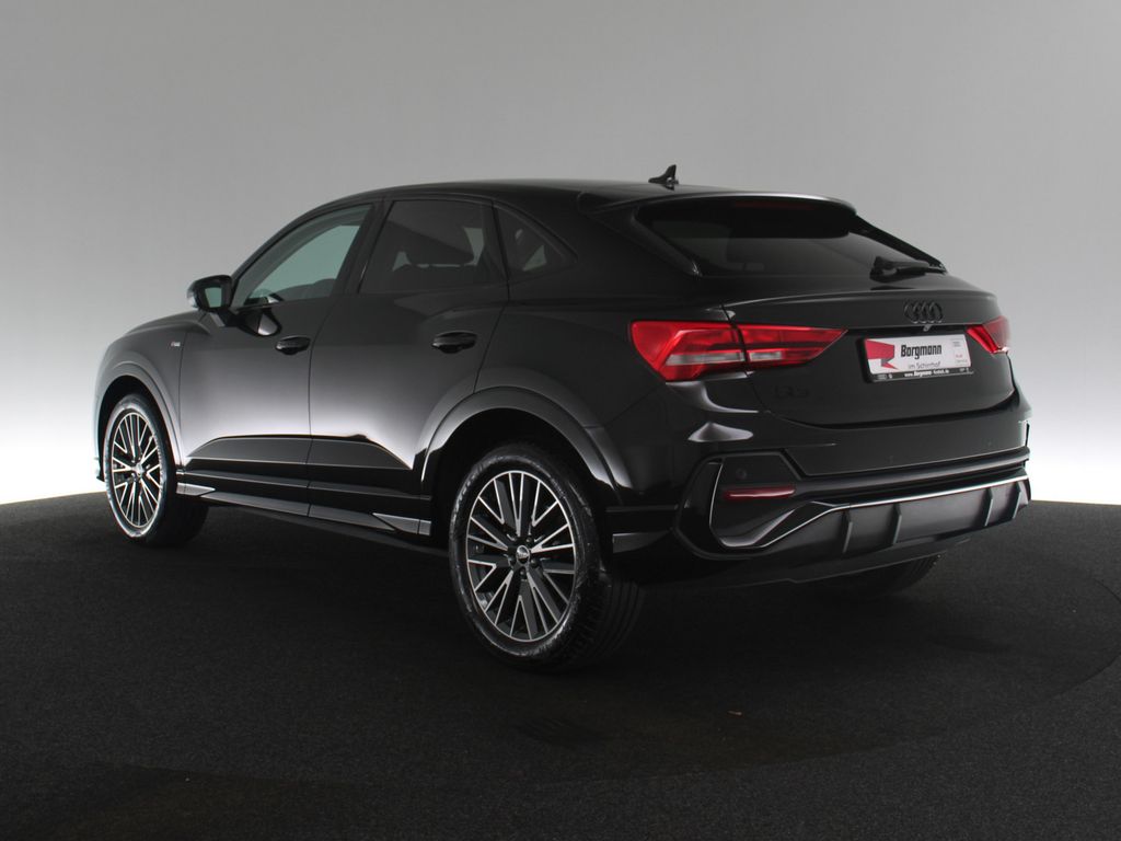 Audi Q3 2023 г. Чёрный, пробег 32427 км
