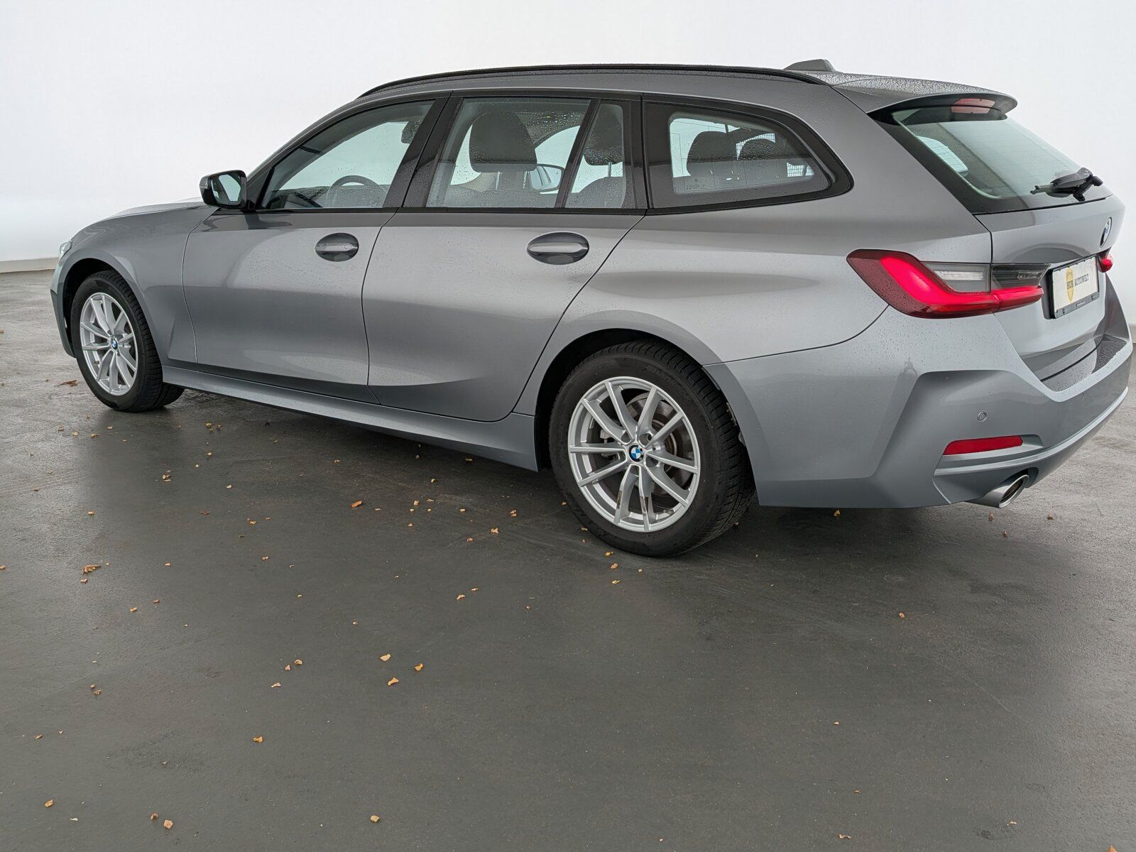 BMW 320 2023 г. Серый, пробег 56476 км