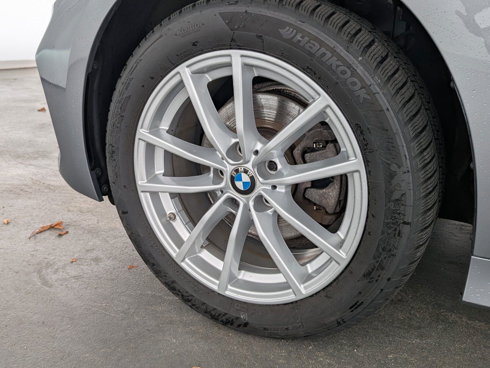 BMW 320 2023 г. Серый, пробег 56476 км