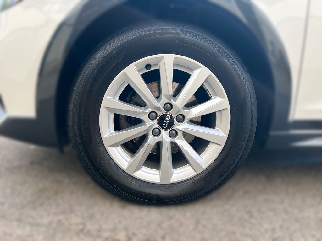 Audi A1 2022 г. Белый, пробег 37716 км