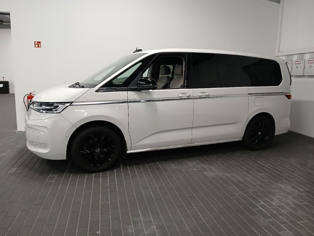 Volkswagen T7 MULTIVAN 2025 г. Белый, пробег 60000 км