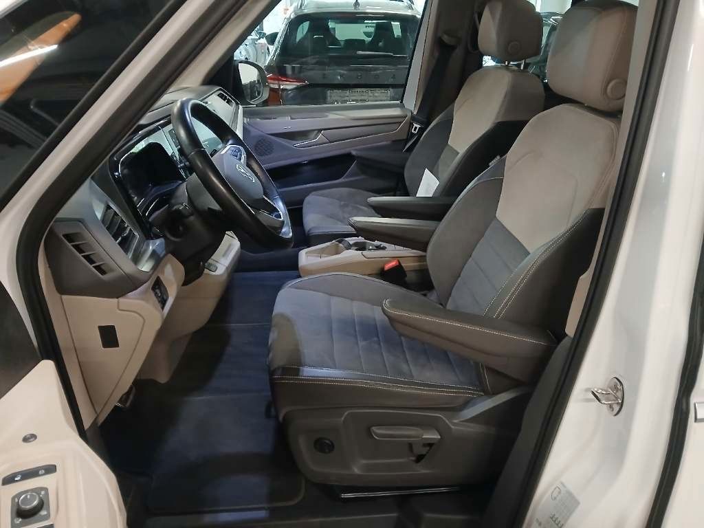Volkswagen T7 MULTIVAN 2025 г. Белый, пробег 60000 км