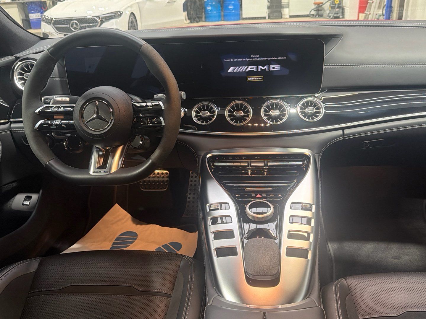 Mercedes-Benz AMG GT 2022 г. Красный, пробег 23040 км