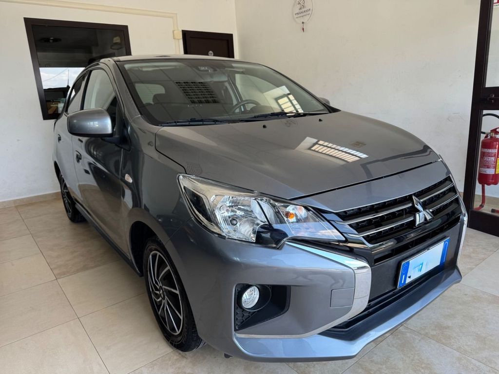 Mitsubishi Space Star 2023 г. Серый, пробег 37000 км