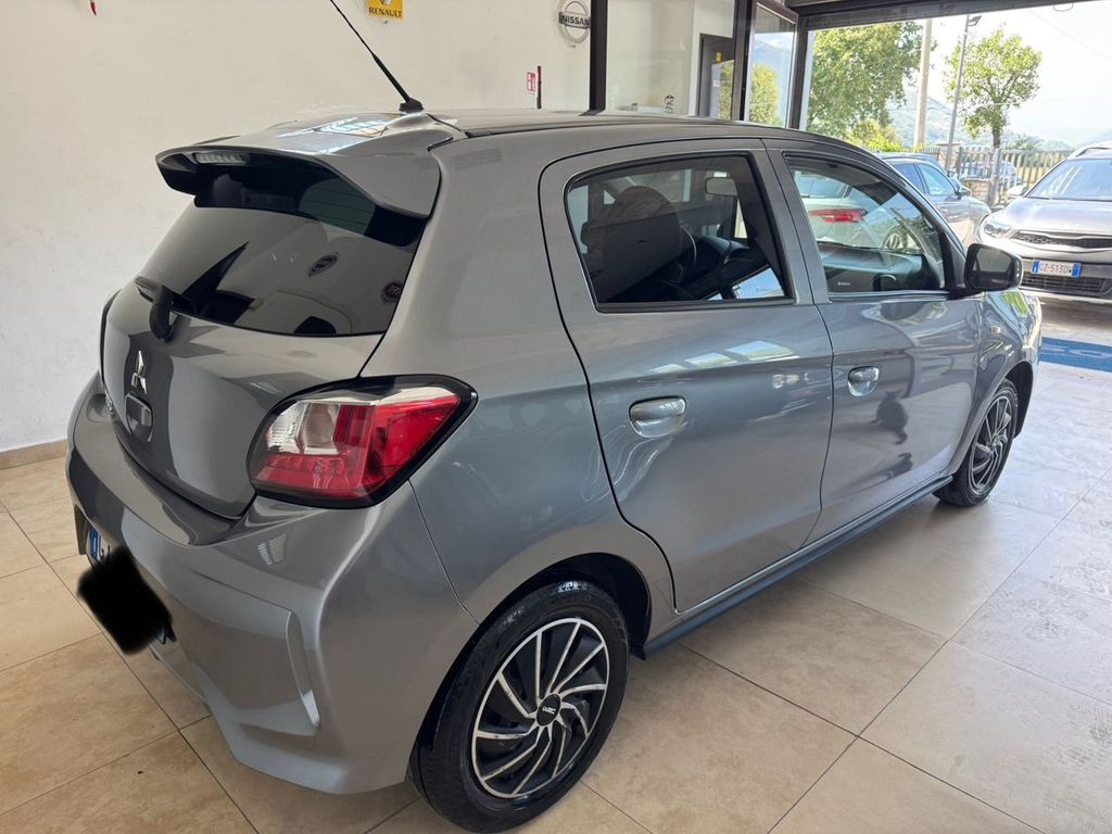 Mitsubishi Space Star 2023 г. Серый, пробег 37000 км