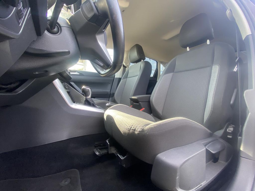 Volkswagen Taigo 2024 г. Чёрный, пробег 36532 км