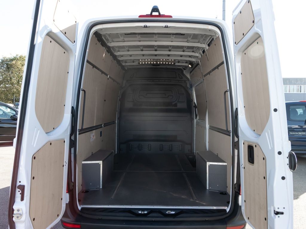 Mercedes-Benz SPRINTER 2025 г. Белый, пробег 53900 км