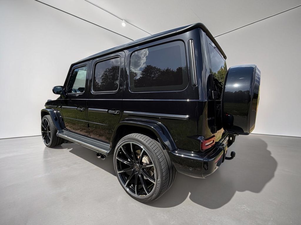 Mercedes-Benz G 63 AMG 2023 г. Чёрный, пробег 29500 км