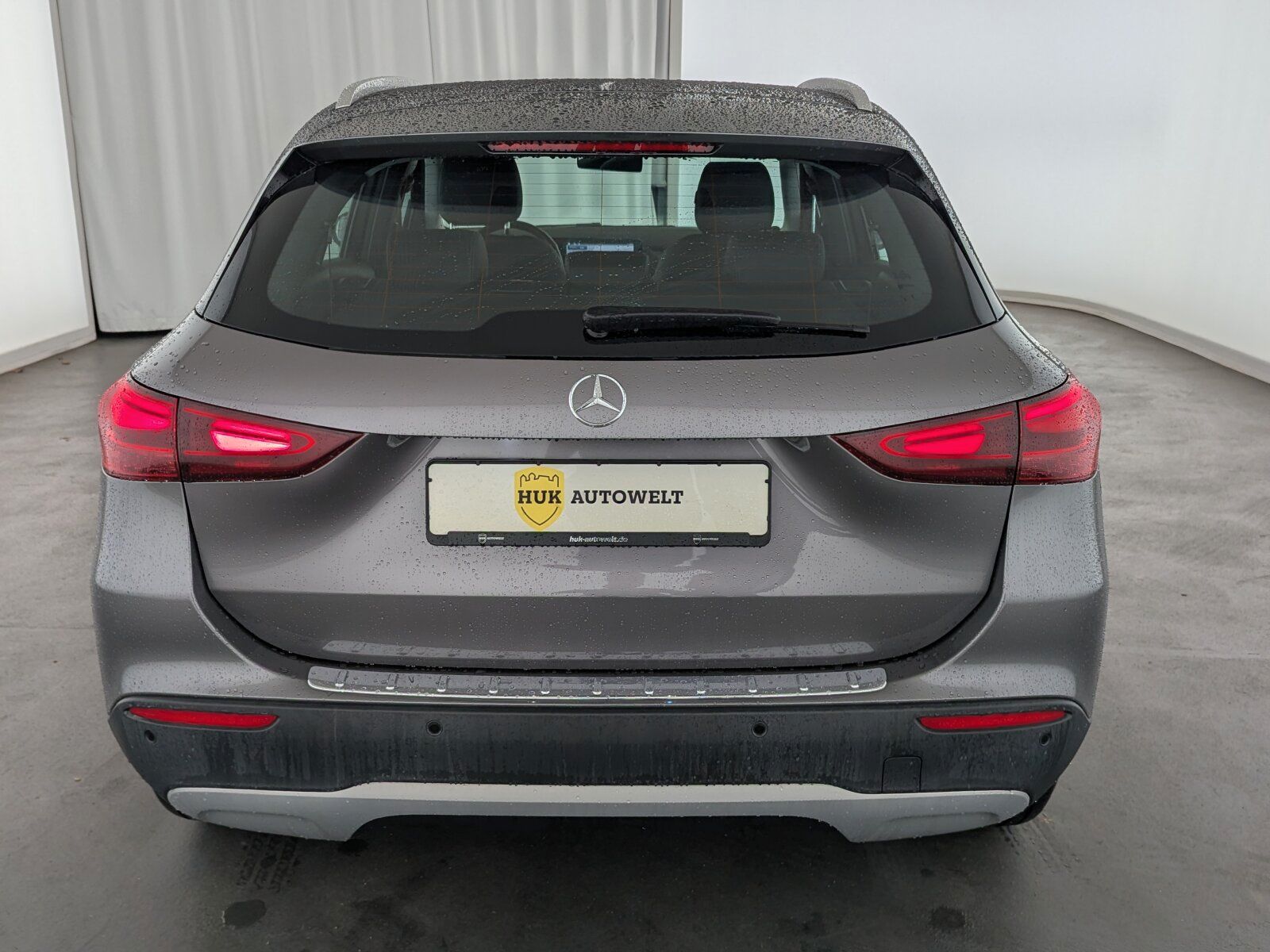 Mercedes-Benz GLA 180 2024 г. Серый, пробег 44430 км
