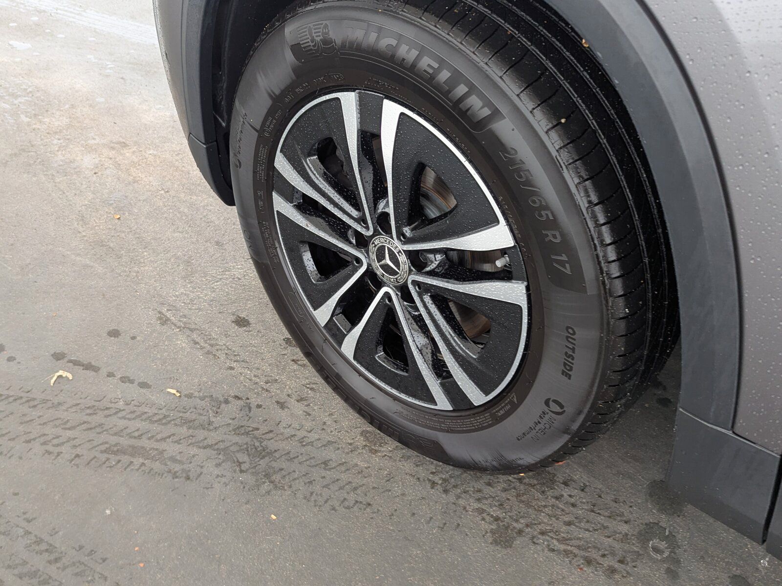 Mercedes-Benz GLA 180 2024 г. Серый, пробег 44430 км