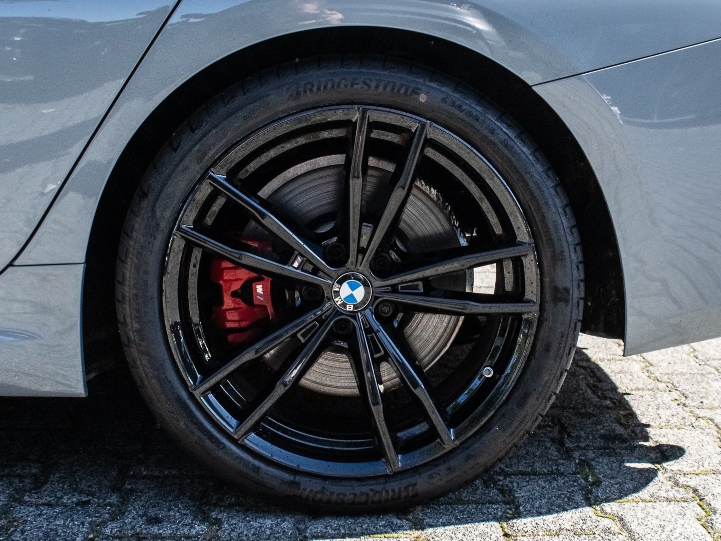 BMW 330 2024 г. Серебристый, пробег 20415 км