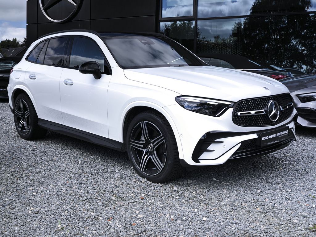 Mercedes-Benz GLC 220 2025 г. Белый, пробег 8267 км