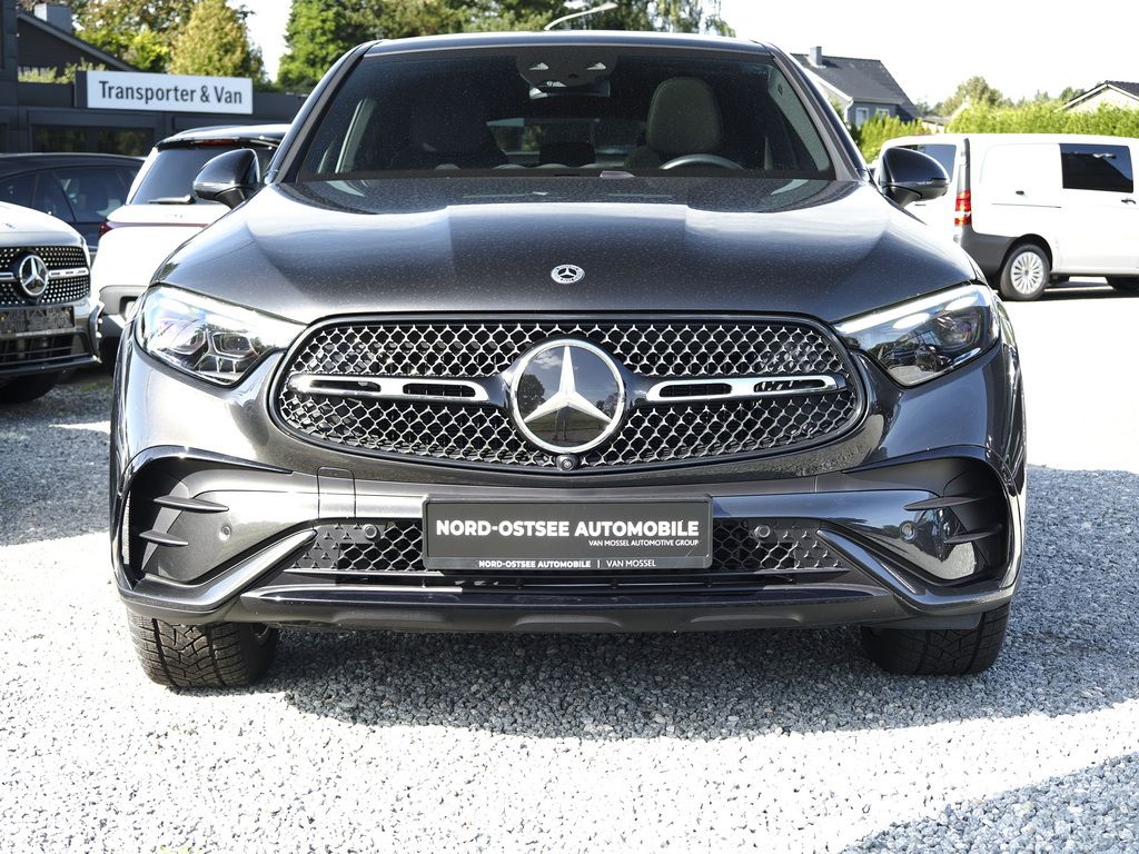 Mercedes-Benz GLC 220 2026 г. Серый, пробег 8384 км