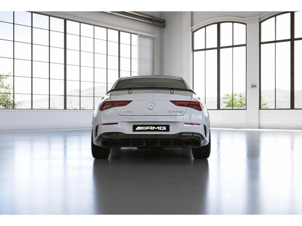 Mercedes-Benz State Glow 2022 г. Белый, пробег 58670 км