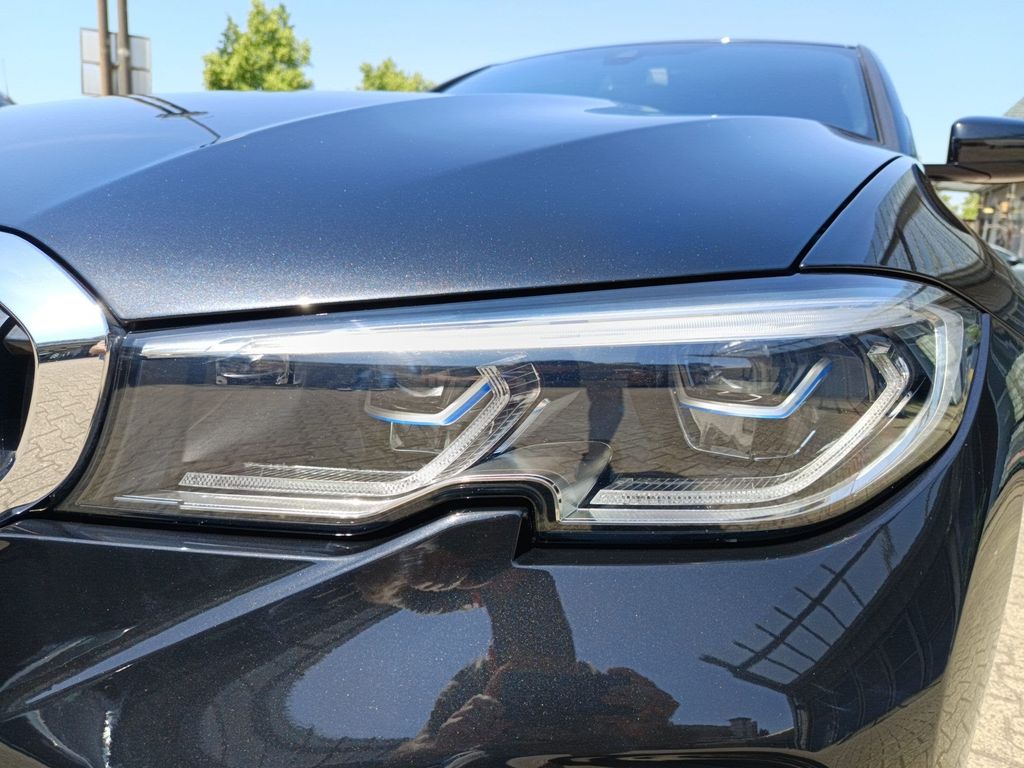 BMW 320 2021 г. Чёрный, пробег 54355 км