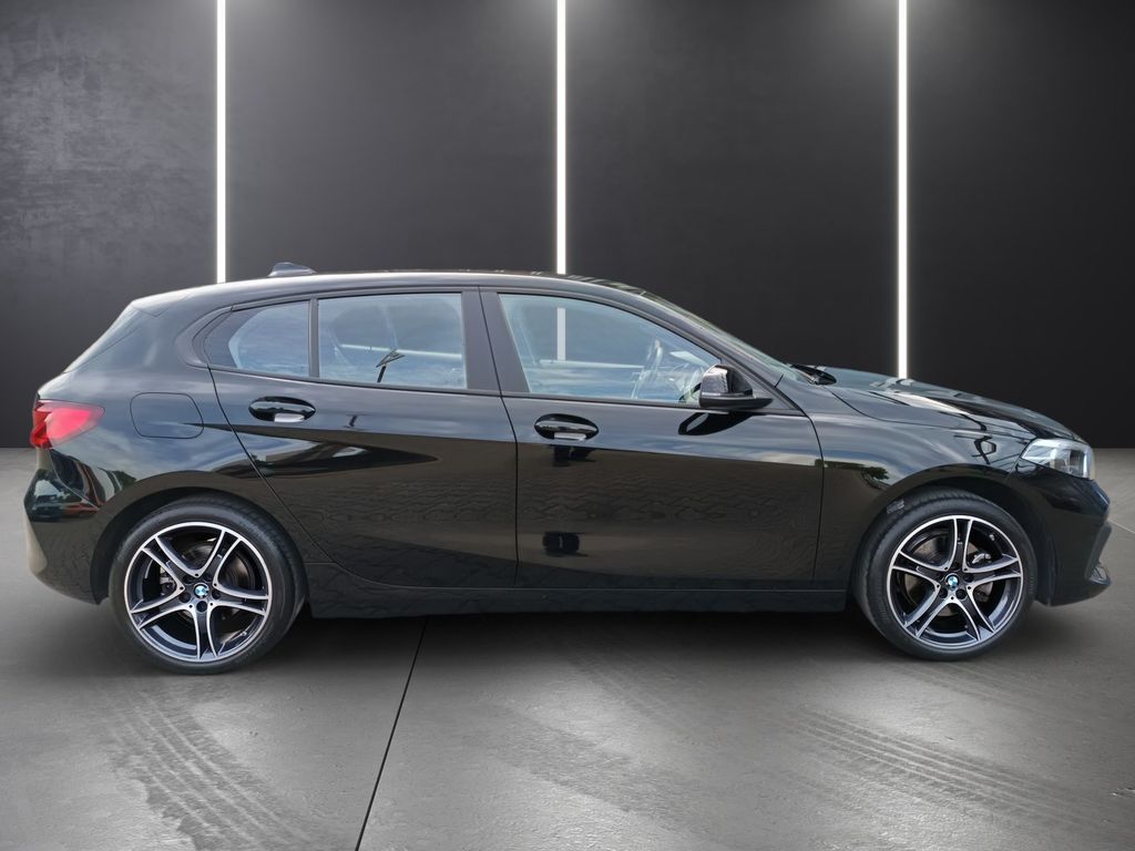 BMW 116 2022 г. Чёрный, пробег 43542 км