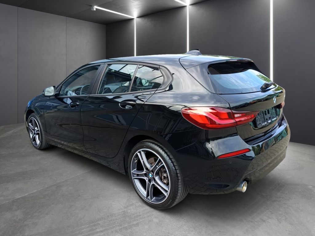BMW 116 2022 г. Чёрный, пробег 43542 км