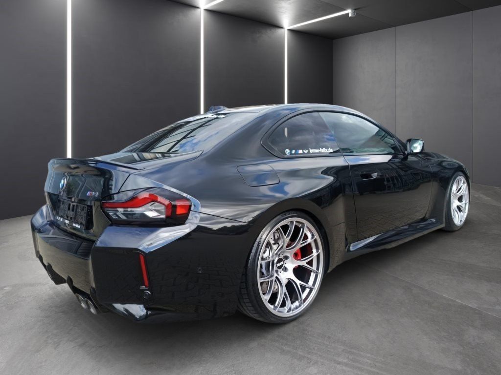 BMW M2 2026 г. Чёрный, пробег 9990 км