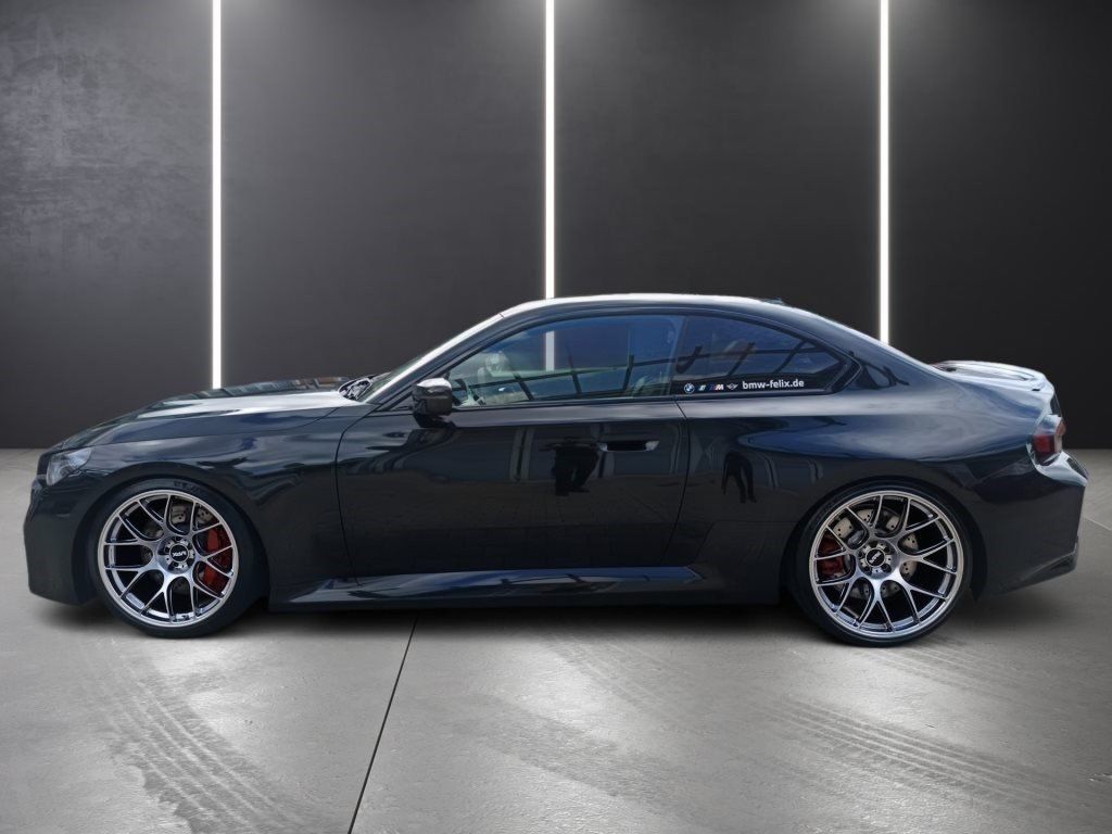 BMW M2 2026 г. Чёрный, пробег 9990 км
