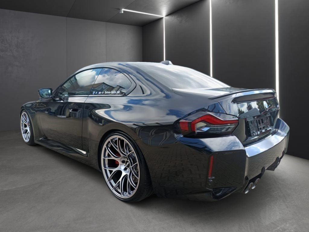 BMW M2 2026 г. Чёрный, пробег 9990 км