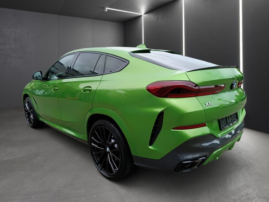 BMW X6 M50 2022 г. Зелёный, пробег 43800 км