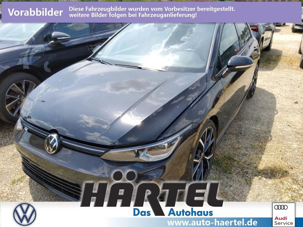 Volkswagen Golf 2023 г. Чёрный, пробег 44900 км