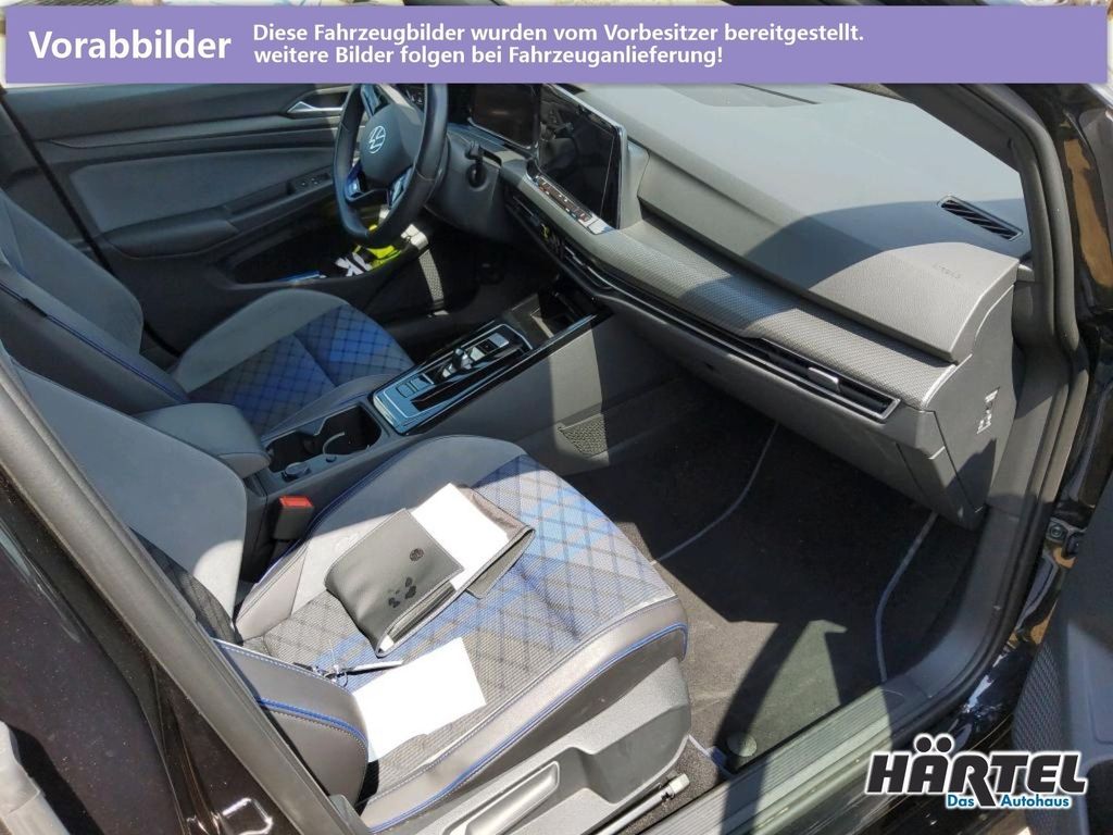 Volkswagen Golf 2023 г. Чёрный, пробег 44900 км