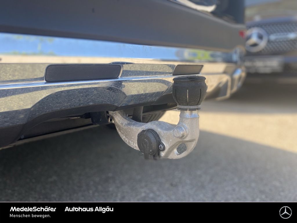Mercedes-Benz GLC 220 2025 г. Чёрный, пробег 13599 км