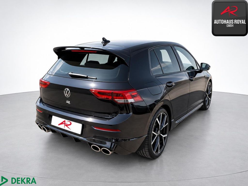 Volkswagen Golf 2023 г. Чёрный, пробег 55000 км