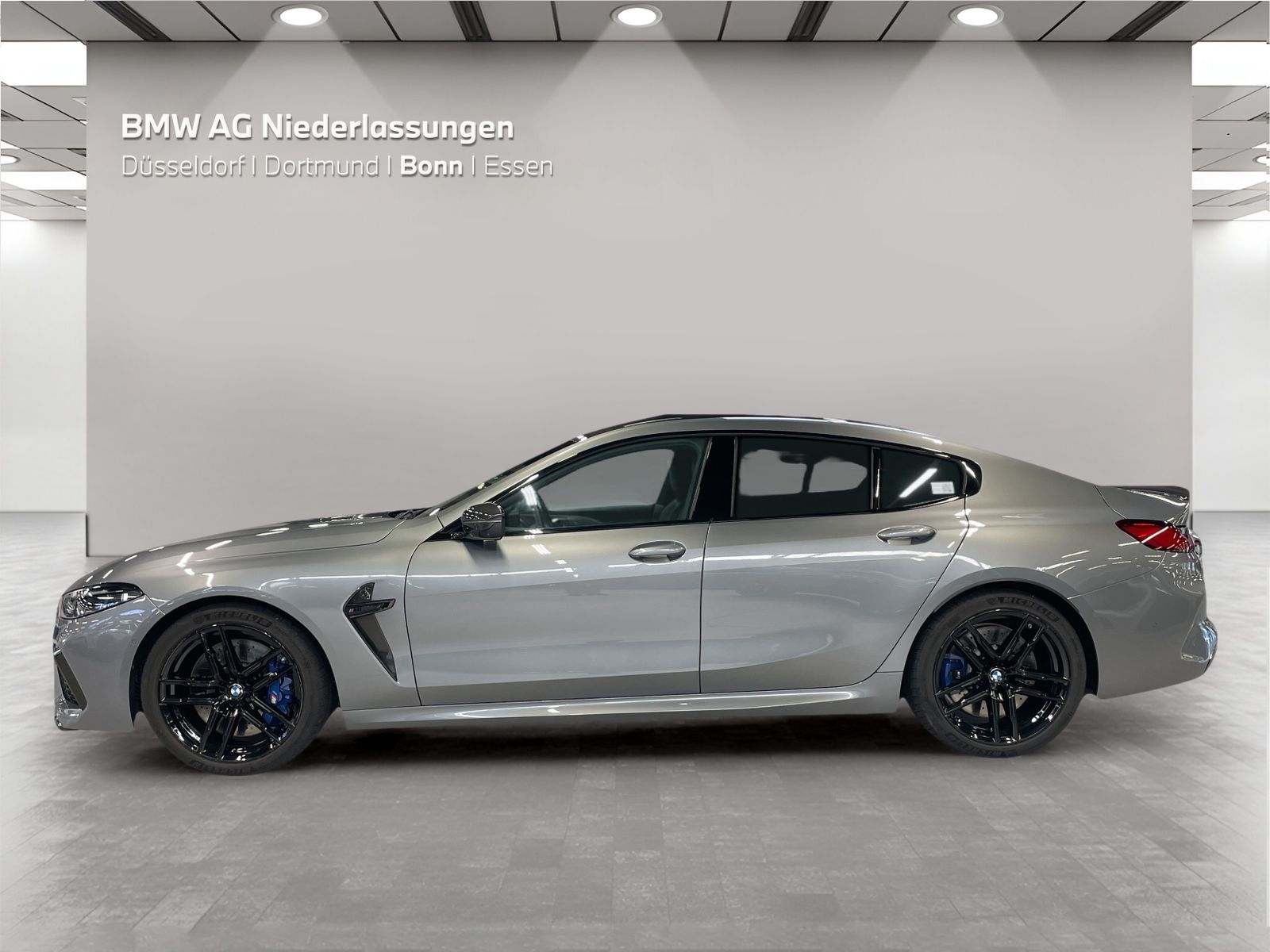 BMW M8 2023 г. Серый, пробег 47673 км