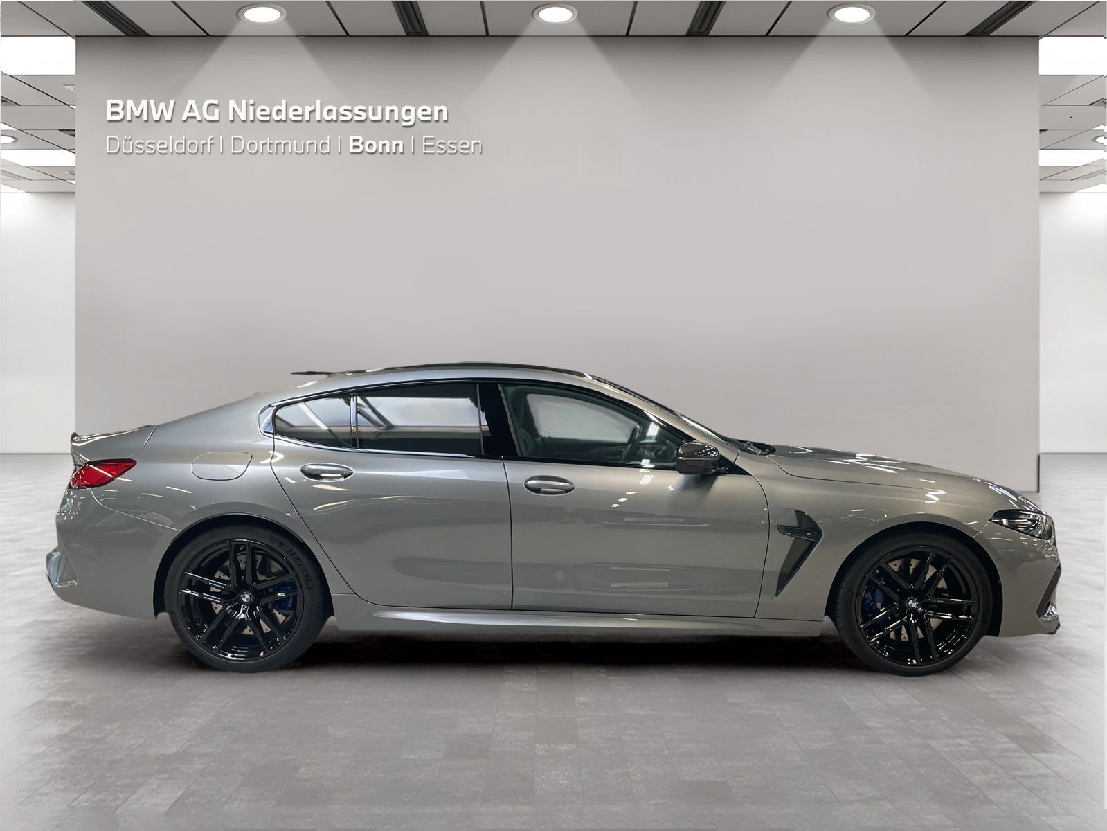 BMW M8 2023 г. Серый, пробег 47673 км